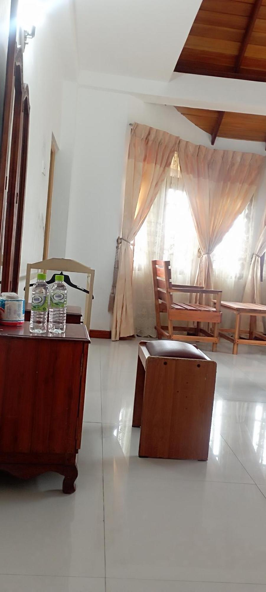 Oviya Guest Bed and Breakfast Nuwara Eliya Exterior foto